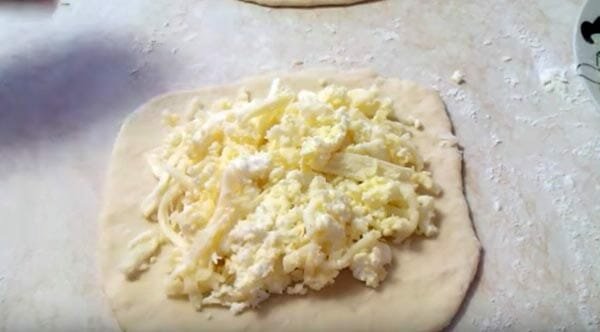 Лучшие рецепты хачапури с творогом и сыром